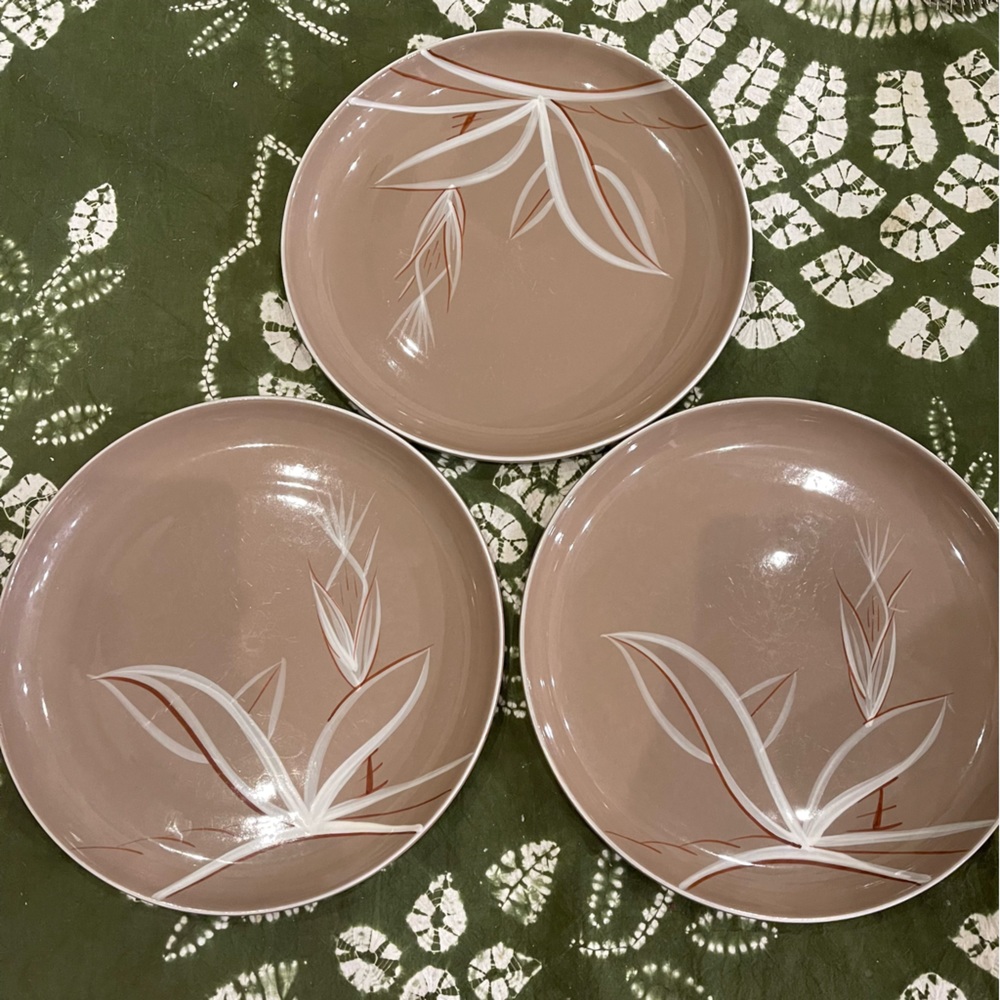 Vintage 1950s Winfield hand crafted Plates set